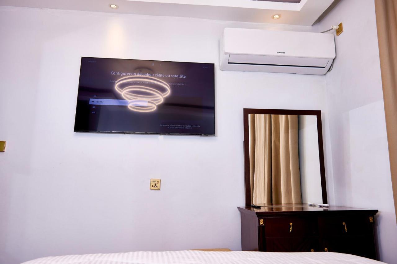 Residence Noumsi Yaoundé Esterno foto