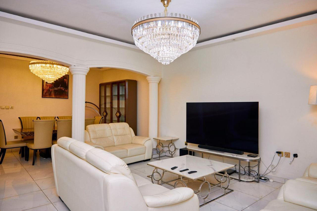 Residence Noumsi Yaoundé Esterno foto