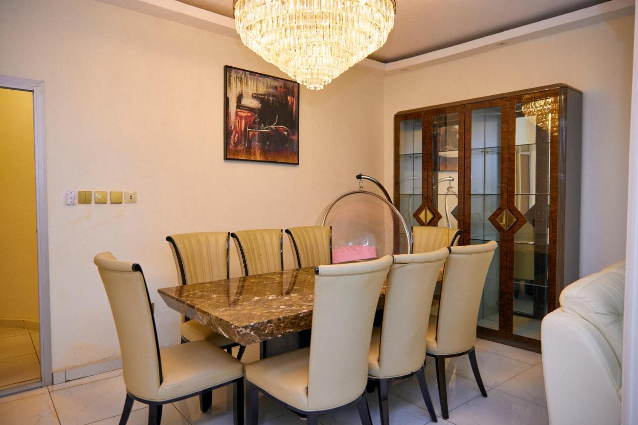 Residence Noumsi Yaoundé Esterno foto