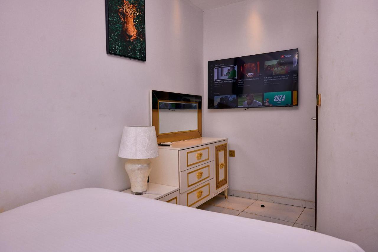 Residence Noumsi Yaoundé Esterno foto